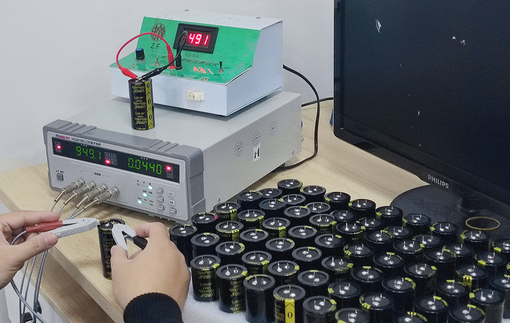 Lorida electrolytic capacitors from basic principles to high-end applications